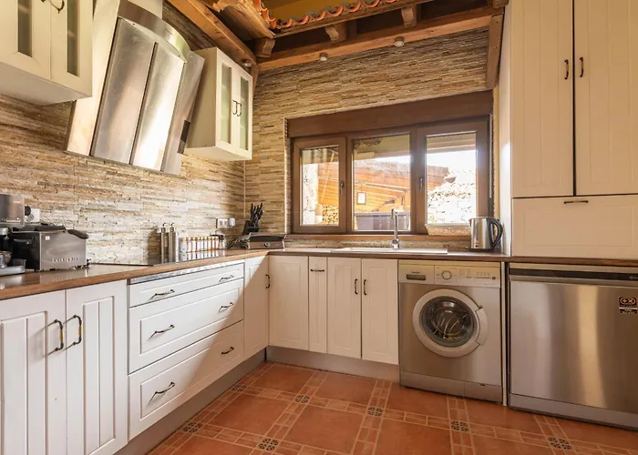 Сasa de vacaciones Herencia De Ganaderos Sierra De Gredos- ávila *